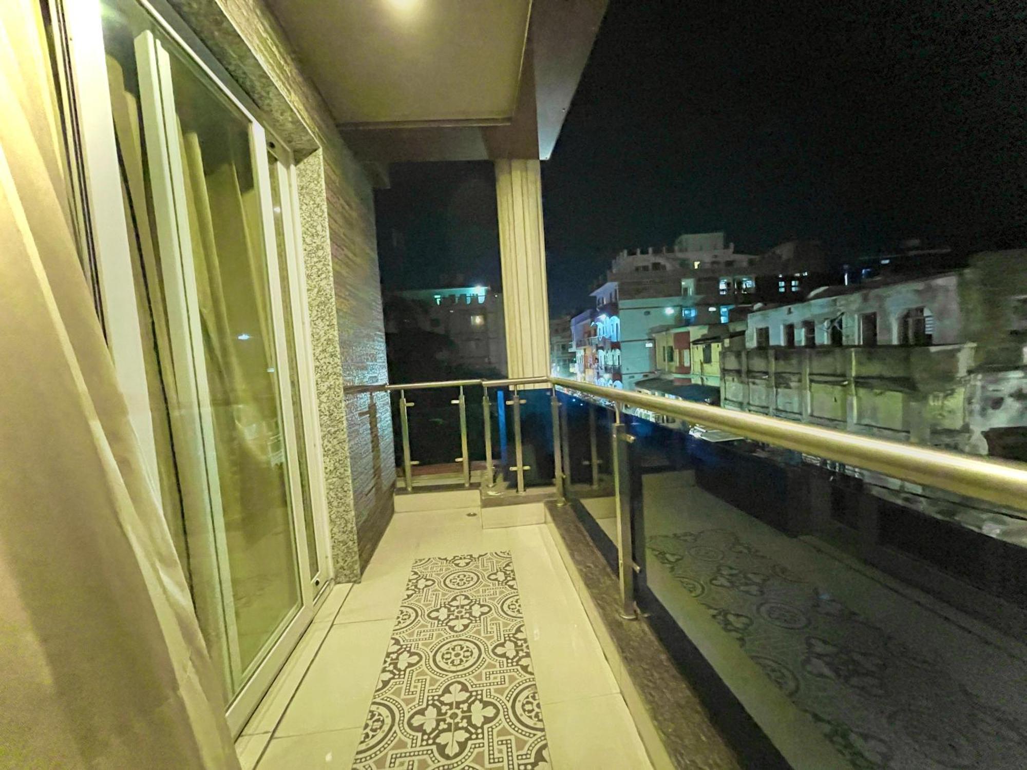 K Palace , Hotel Puri