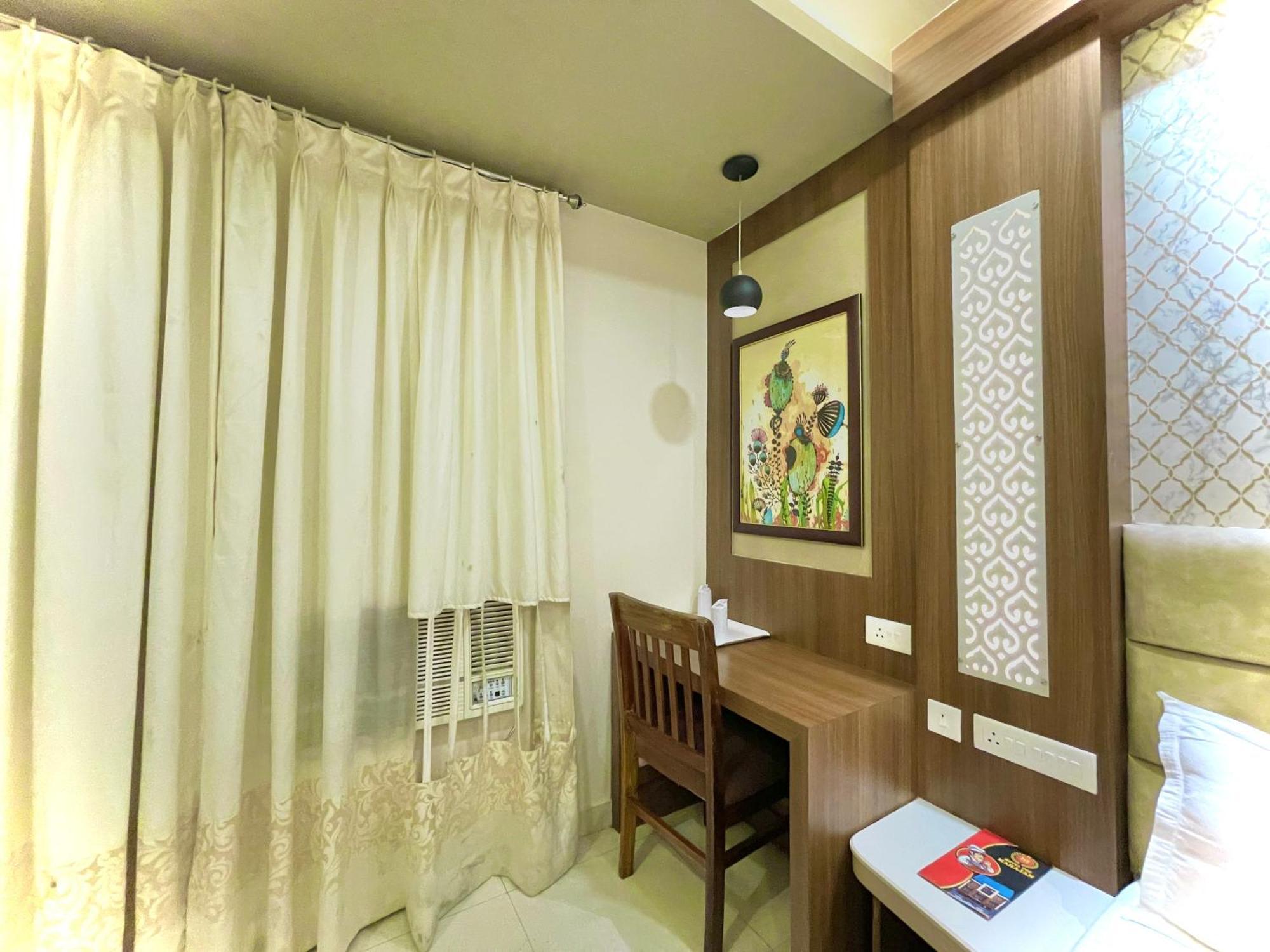 K Palace , Hotel