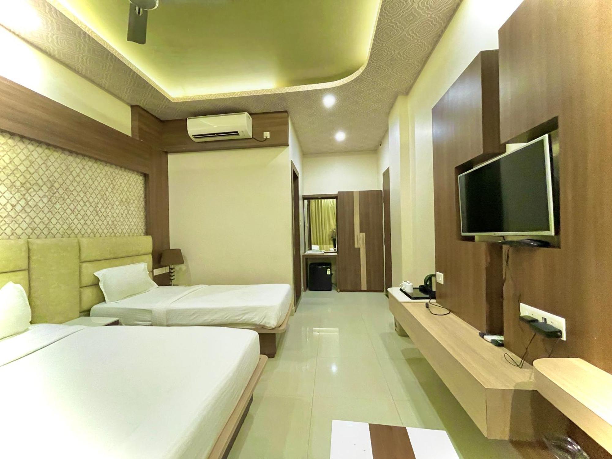 K Palace , 4*